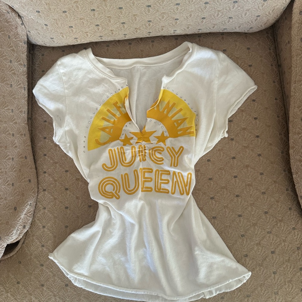 Juicy Queen Graphic Tee